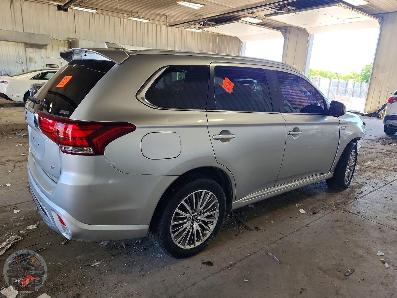 2020 MITSUBISHI OUTLANDER — фото 7