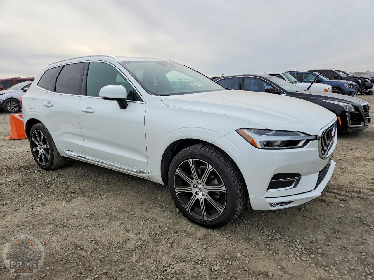 2020 VOLVO XC60 — фото 4