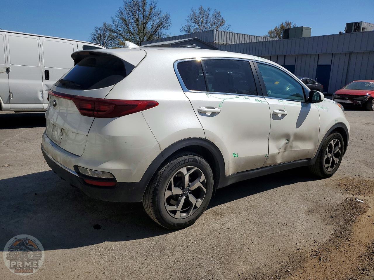 2022 KIA SPORTAGE — фото 3