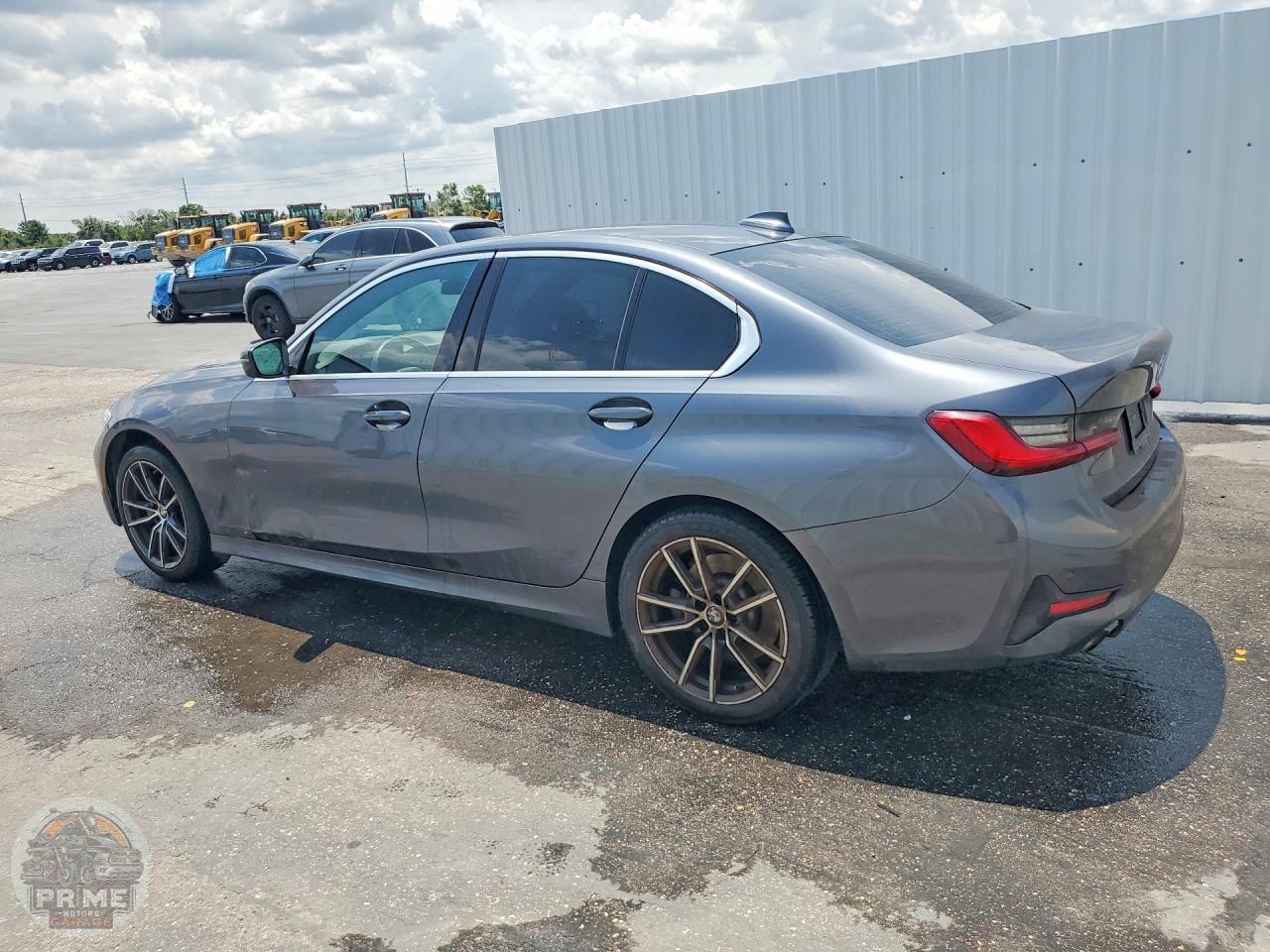 2021 BMW 3 SERIES — фото 2