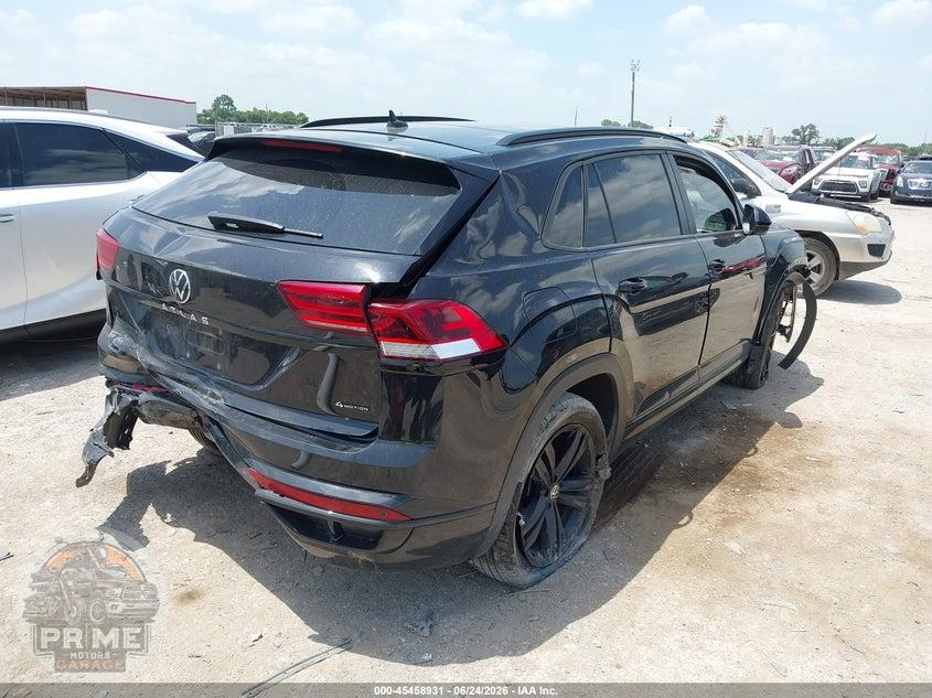 2023 VOLKSWAGEN ATLAS CROSS SPORT 2.0T SEL R-LINE BLACK — фото 4