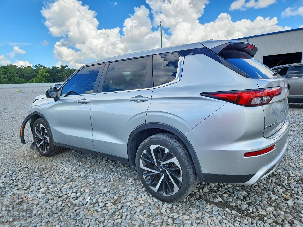 2024 MITSUBISHI OUTLANDER — фото 2