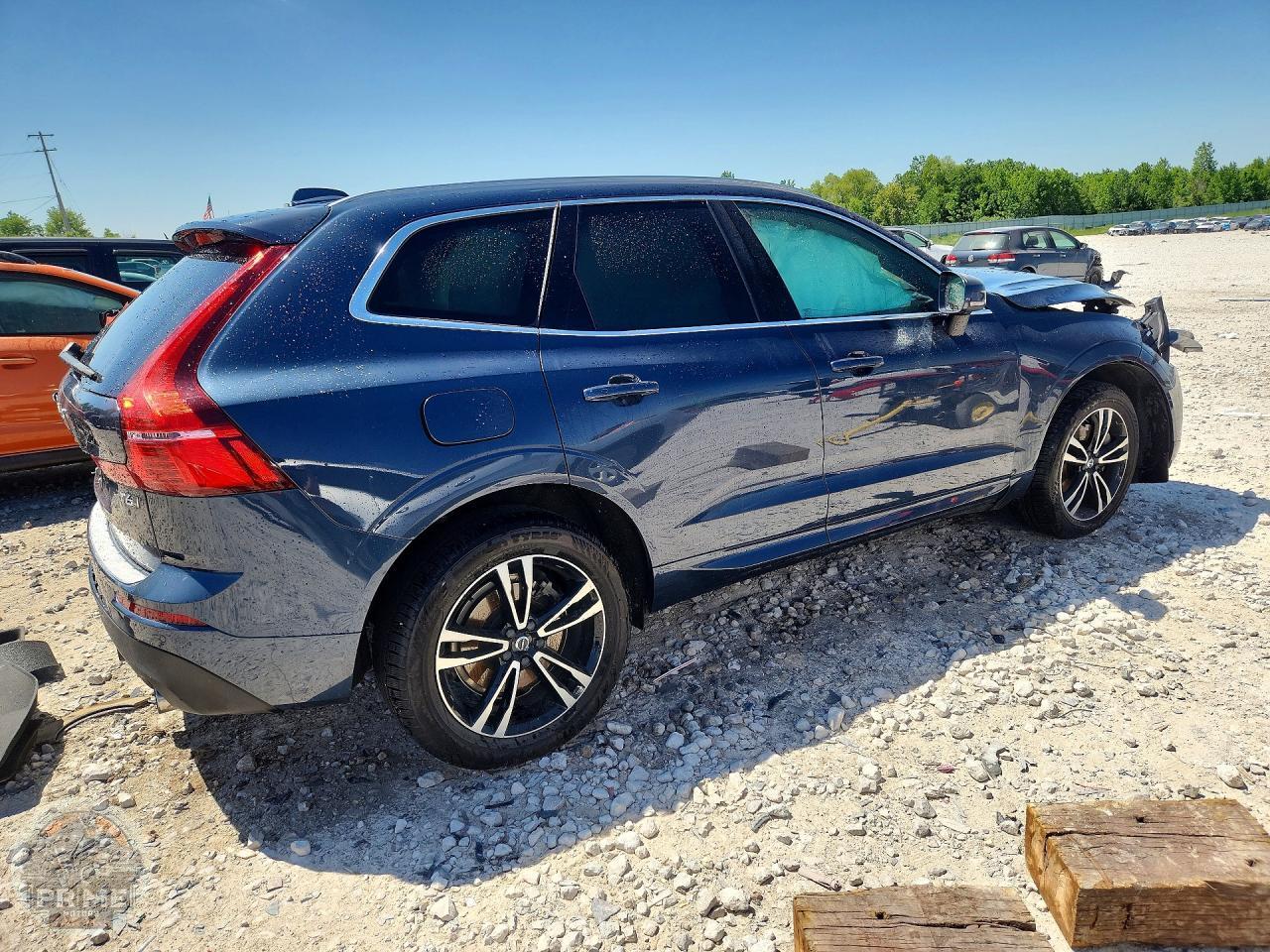 2020 VOLVO XC60 — фото 8