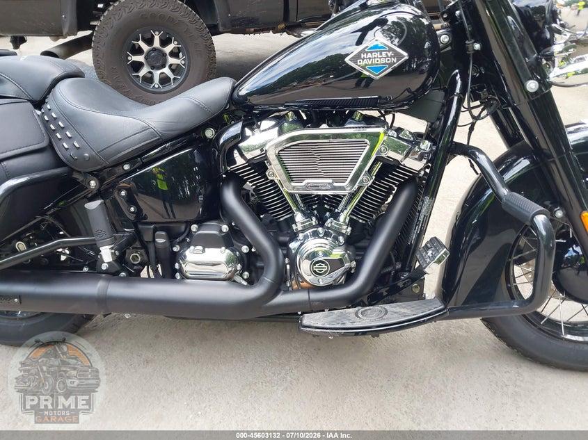2025 HARLEY-DAVIDSON FLHC (HERITAGE CLASSIC) — фото 8