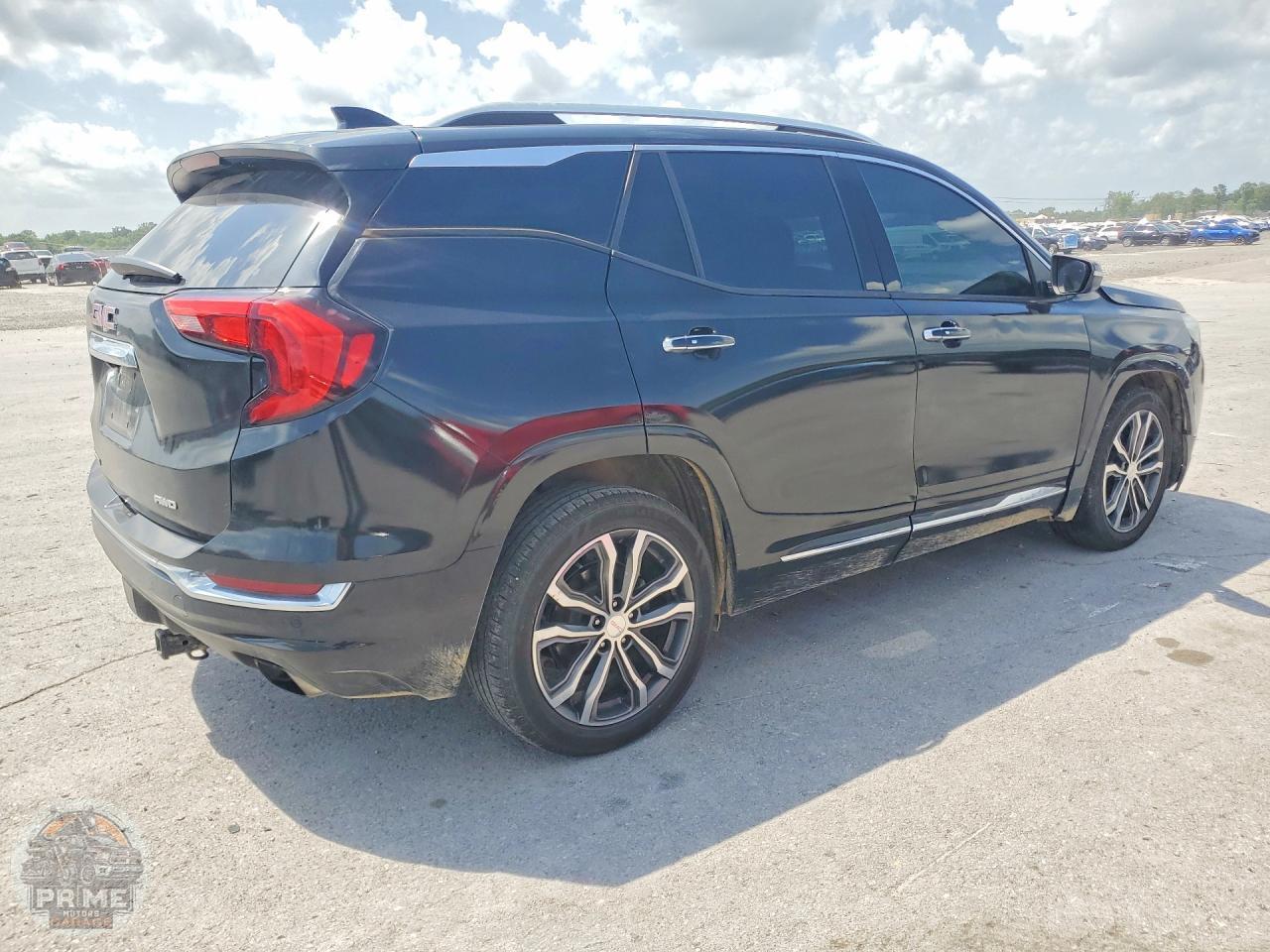 2020 GMC TERRAIN — фото 3
