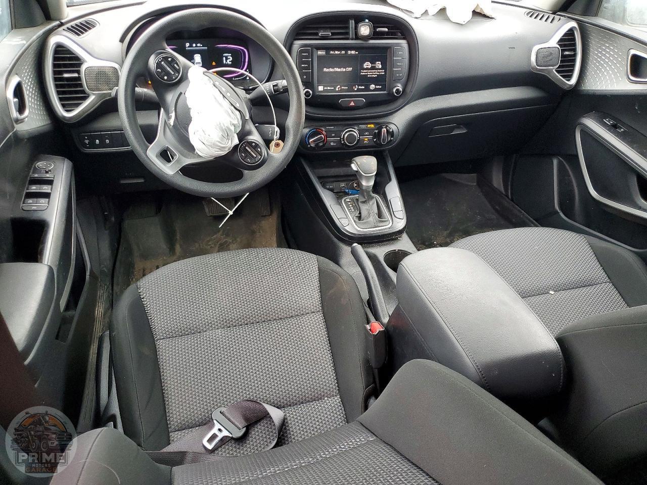2025 KIA SOUL — фото 8