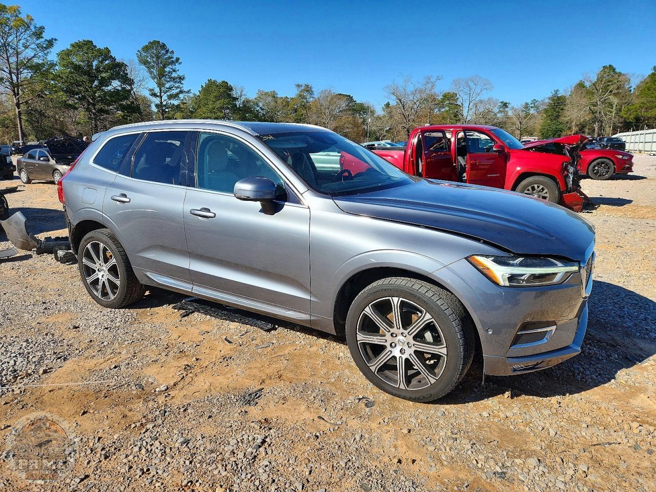 2021 VOLVO XC60 — фото 4