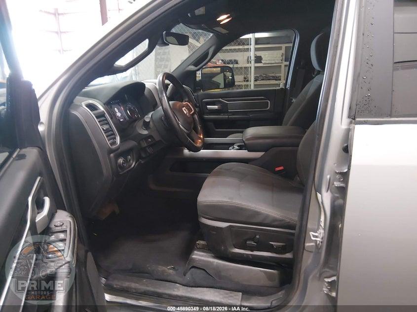 2022 RAM 3500 BIG HORN  4X4 6'4 BOX — фото 6