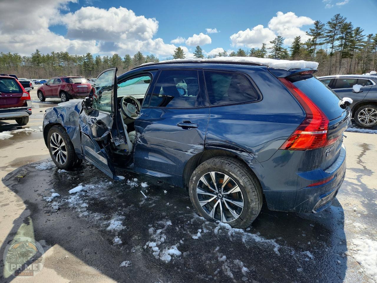 2024 VOLVO XC60 — фото 2