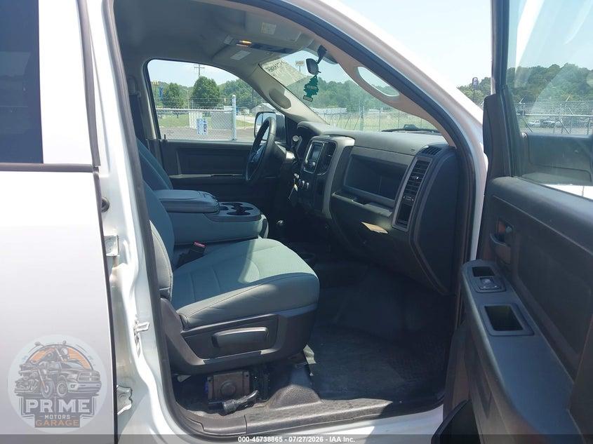 2017 RAM 3500 TRADESMAN  4X4 8' BOX — фото 1