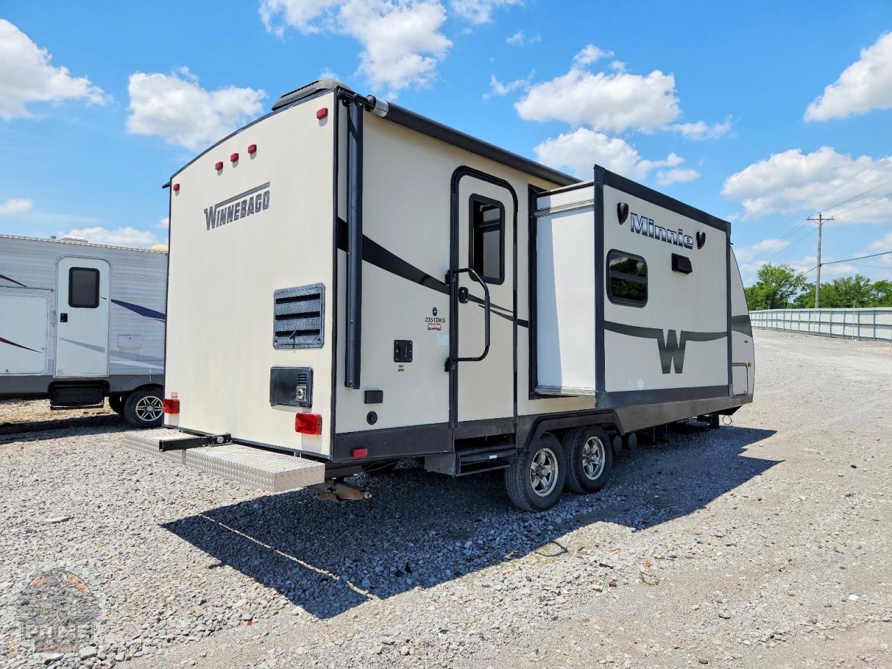 2016 WINNEBAGO MINNIE — фото 4