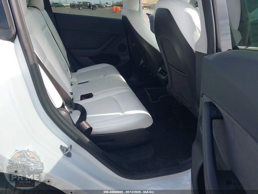 2024 TESLA MODEL Y LONG RANGE DUAL MOTOR ALL-WHEEL DRIVE — фото 8