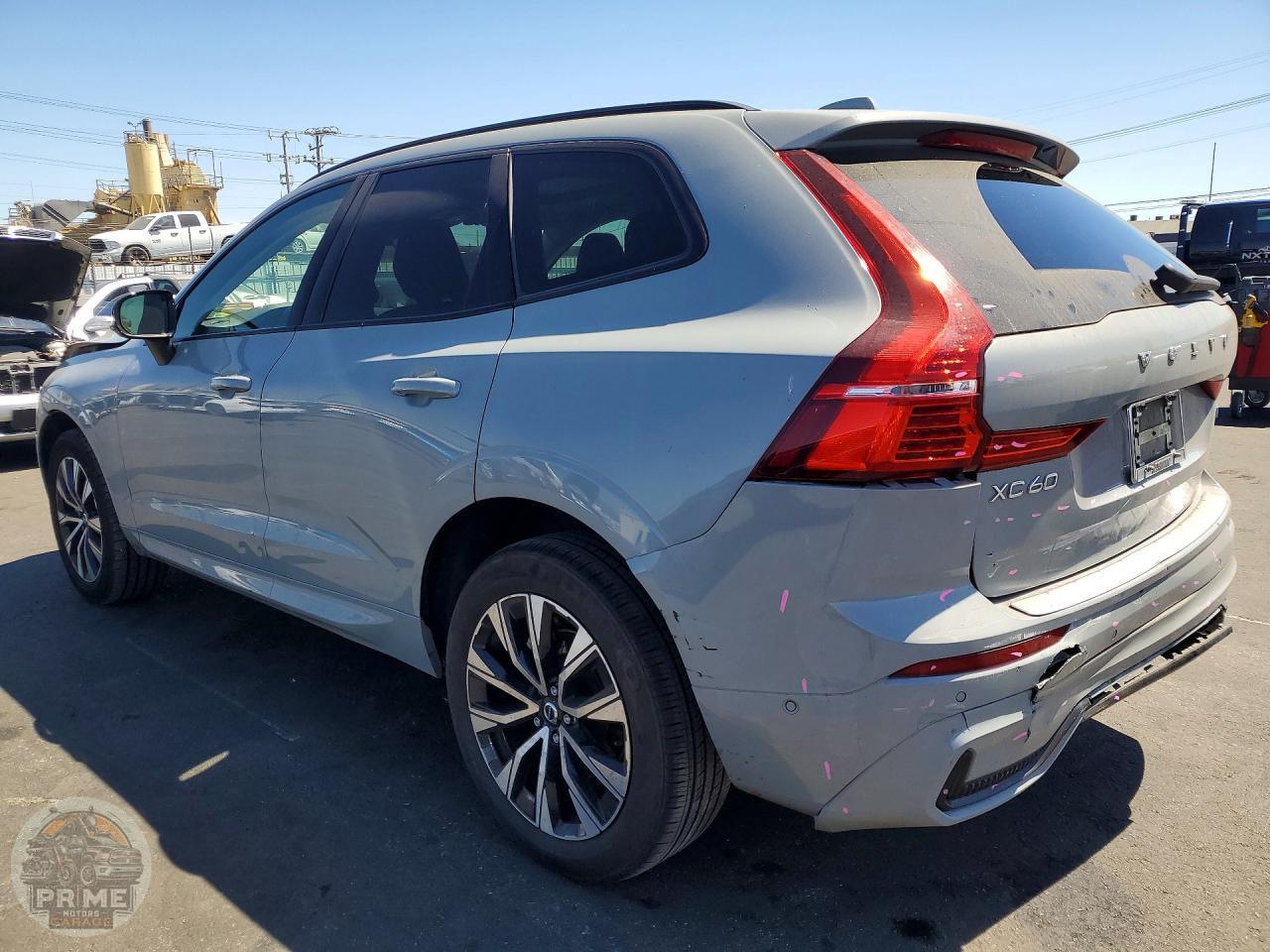 2024 VOLVO XC60 — фото 2