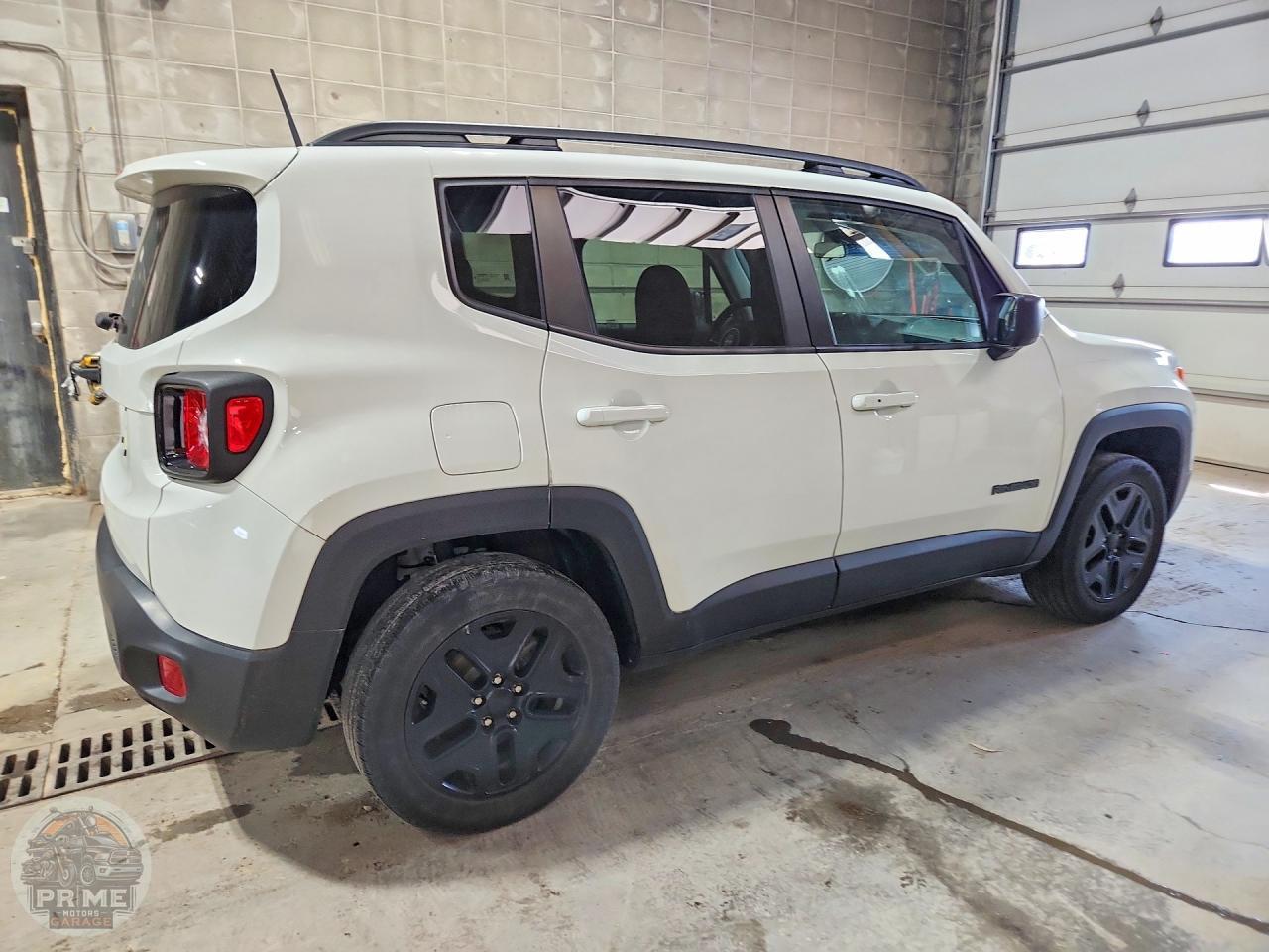 2020 JEEP RENEGADE — фото 3