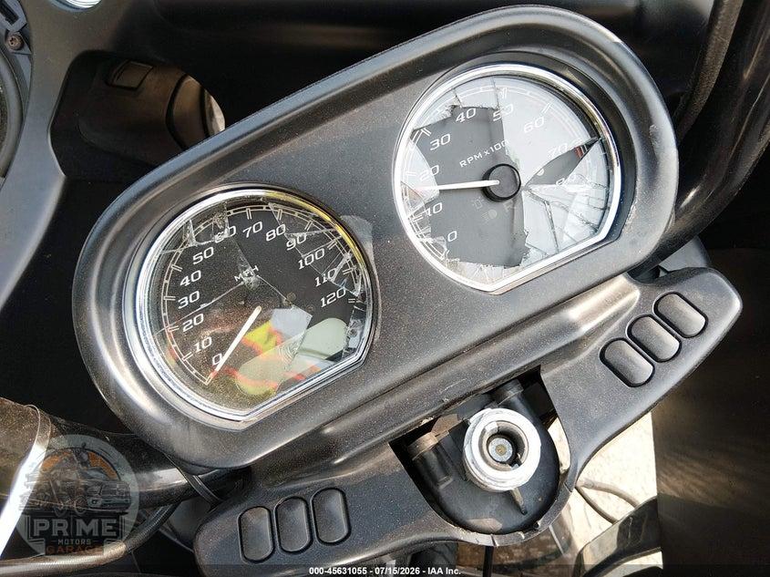 2016 HARLEY-DAVIDSON FLTRU (ROAD GLIDE ULTRA) — фото 7