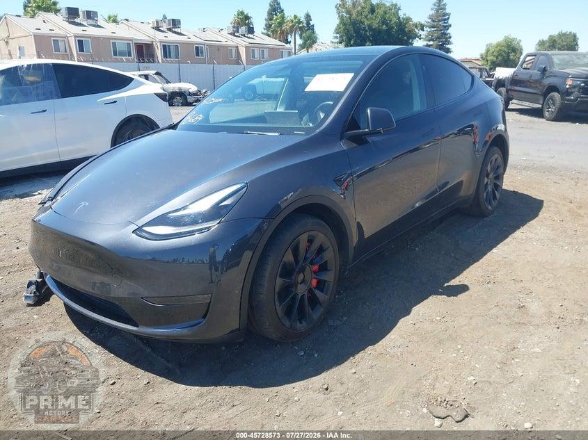 2024 TESLA MODEL Y LONG RANGE DUAL MOTOR ALL-WHEEL DRIVE — фото 2