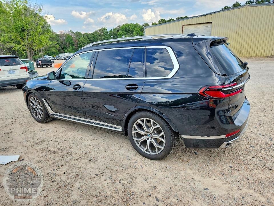 2024 BMW X7 — фото 2