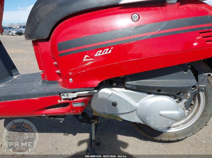 2016 KYMCO USA INC LIKE 200I — фото 9