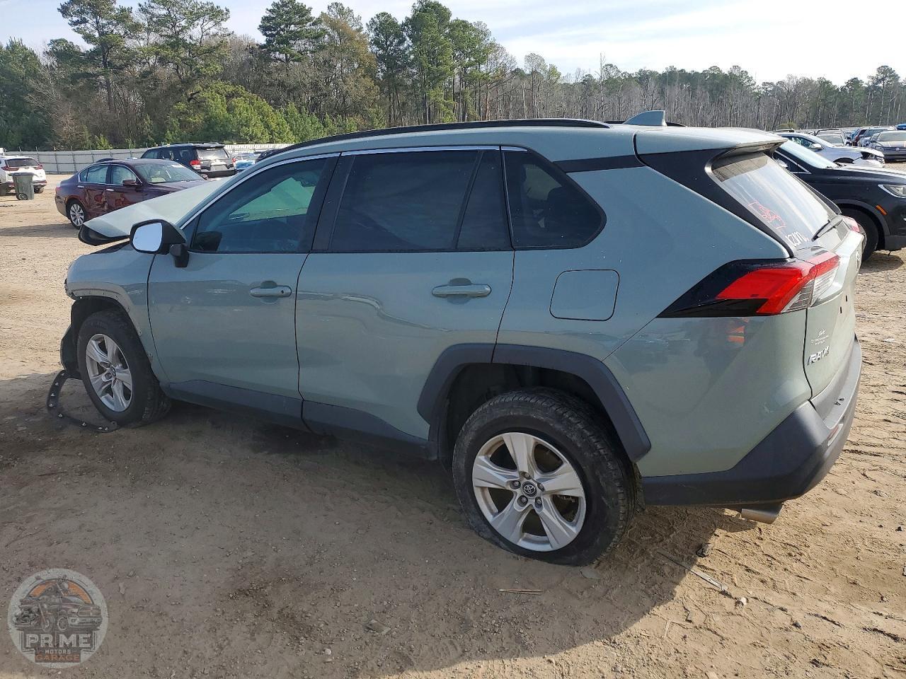 2020 TOYOTA RAV4 — фото 2