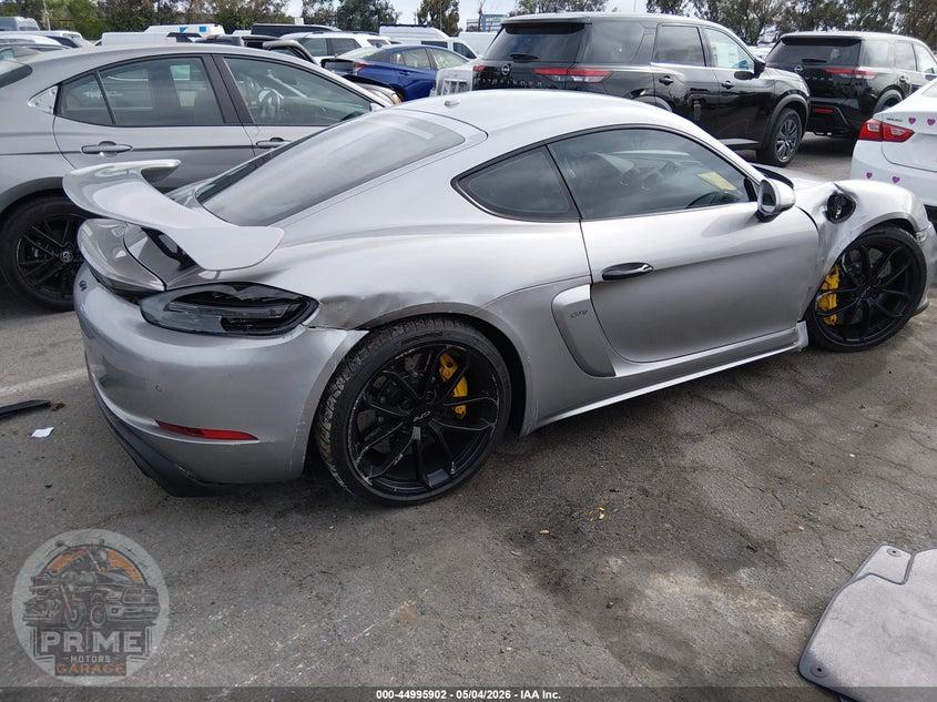 2020 PORSCHE 718 CAYMAN GT4 — фото 4