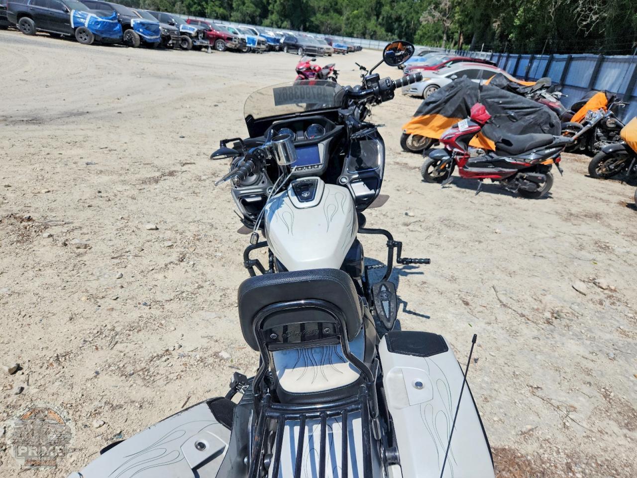 2020 INDIAN MOTORCYCLE CO. CHALLENGER — фото 6