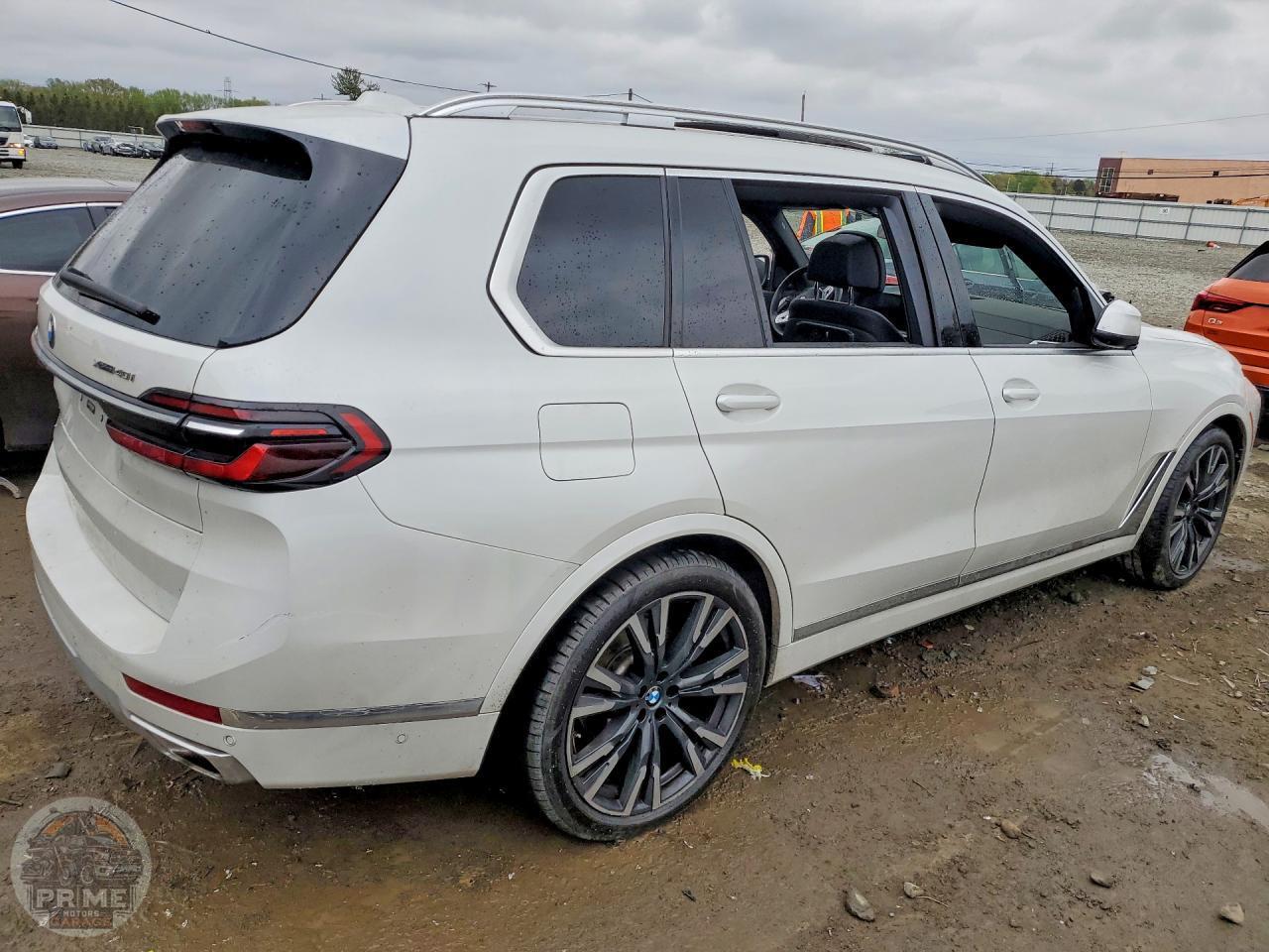 2023 BMW X7 — фото 3