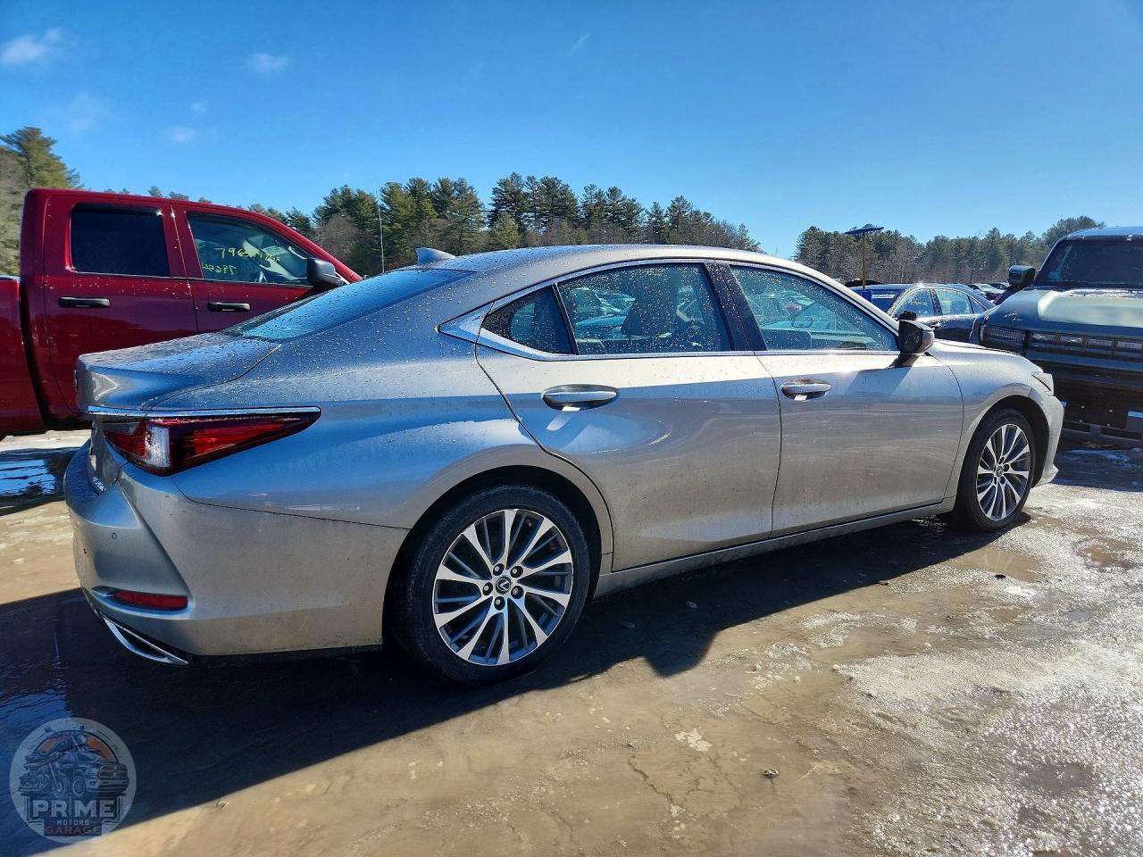 2021 LEXUS ES — фото 3