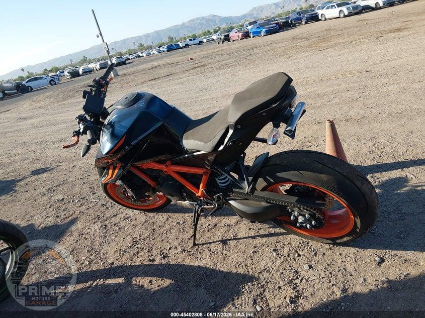 2023 KTM 1290 SUPER DUKE R — фото 3