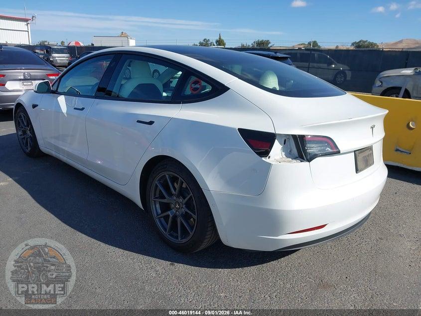 2022 TESLA MODEL 3 REAR-WHEEL DRIVE — фото 3