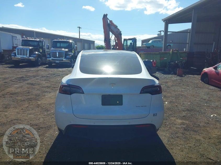2022 TESLA MODEL Y LONG RANGE DUAL MOTOR ALL-WHEEL DRIVE — фото 16