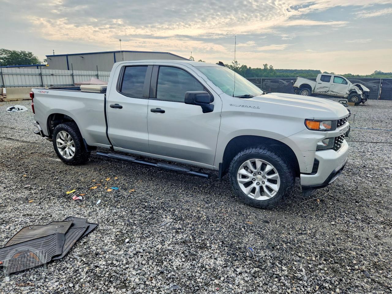 2021 CHEVROLET SILVERADO — фото 4