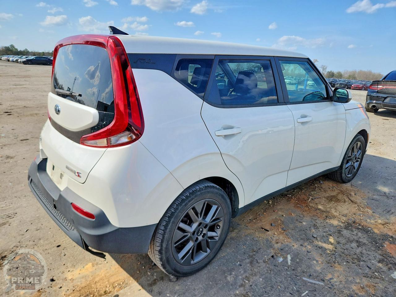 2021 KIA SOUL — фото 3