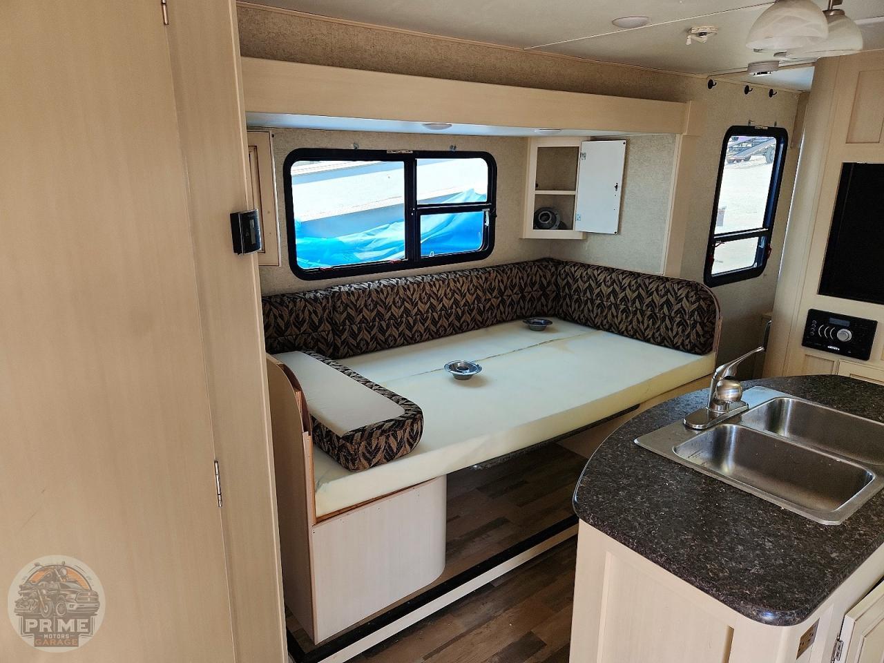 2016 WINNEBAGO MINNIE — фото 7