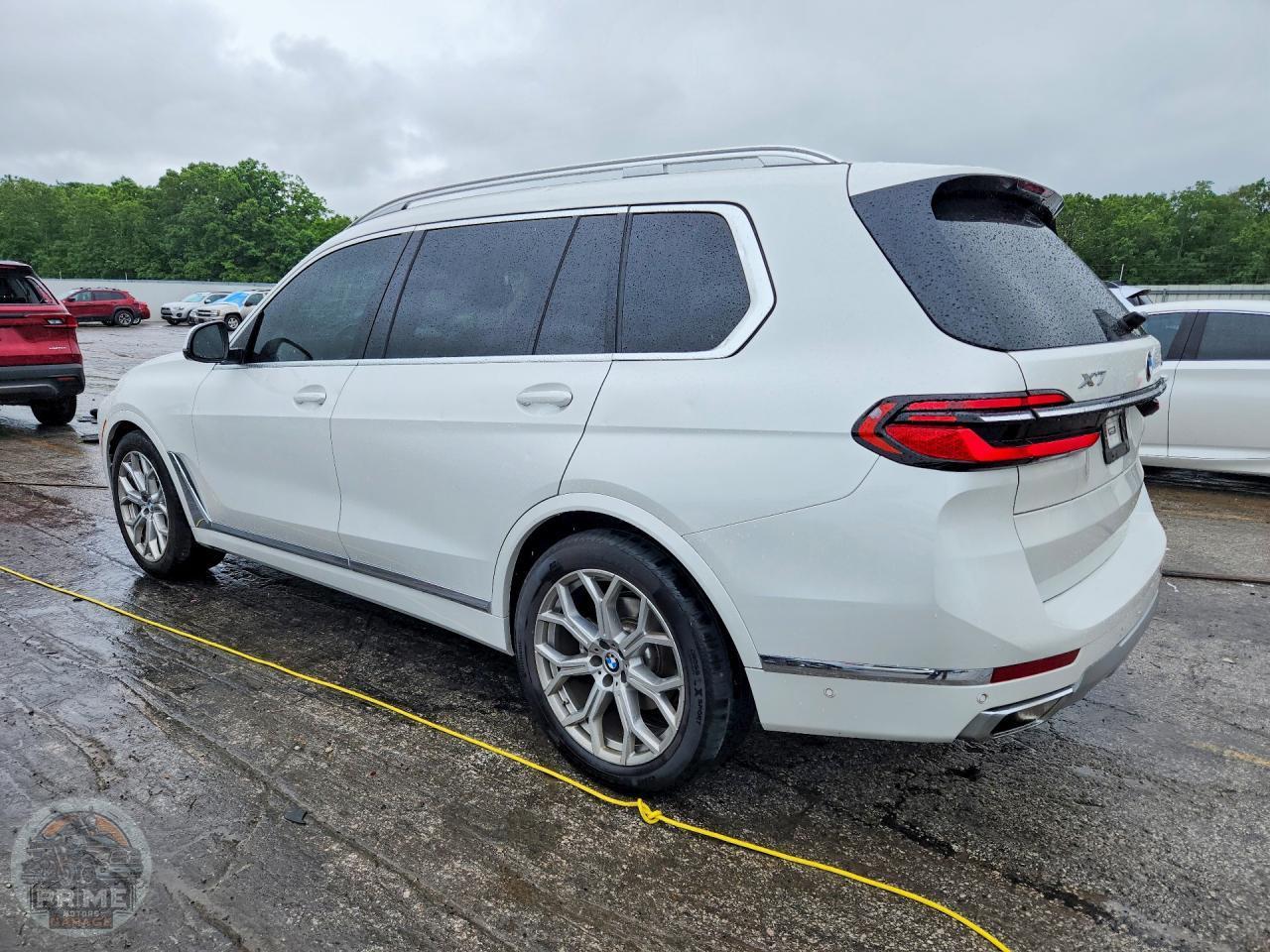 2023 BMW X7 — фото 2
