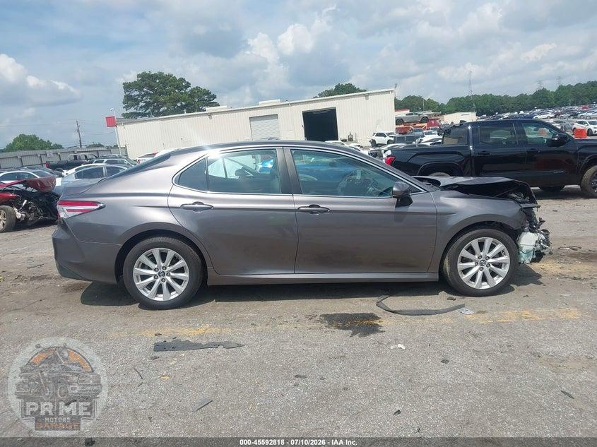 2018 TOYOTA CAMRY LE — фото 12