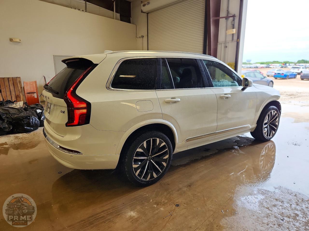 2026 VOLVO XC90 — фото 3