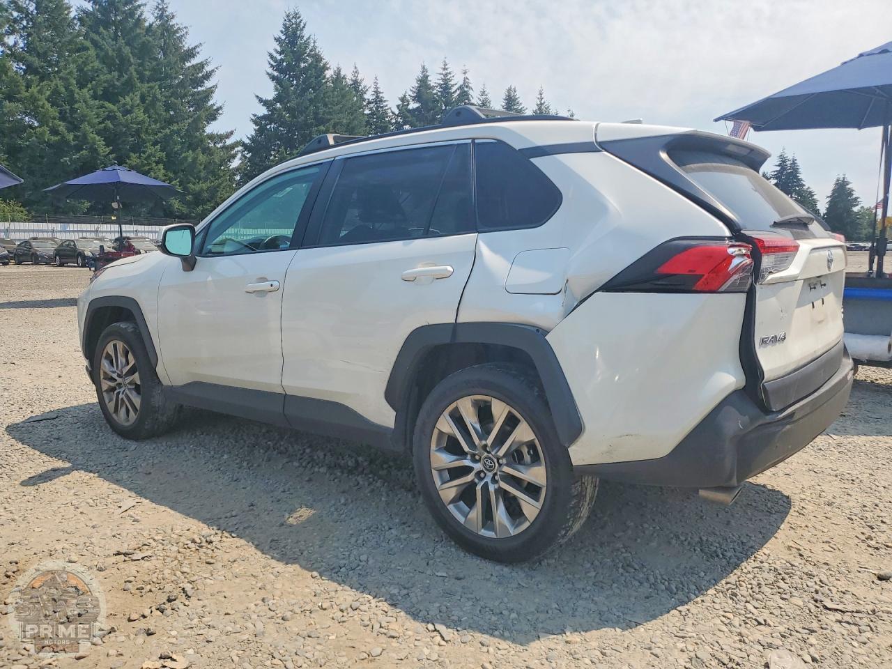 2021 TOYOTA RAV4 — фото 2