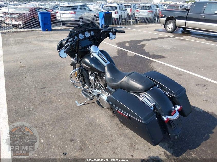 2017 HARLEY-DAVIDSON FLHXS (STREET GLIDE SPECIAL) STREET GLIDE SPECIAL — фото 3