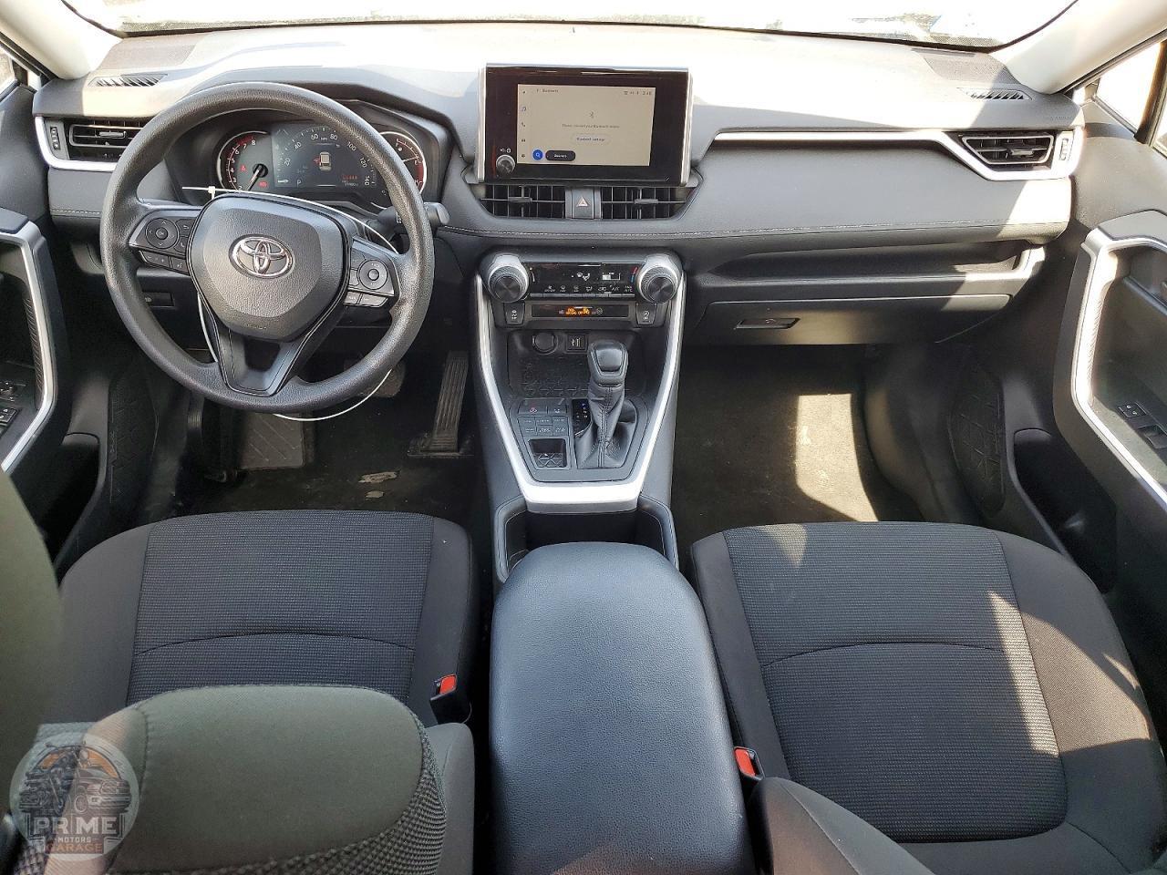 2025 TOYOTA RAV4 — фото 15