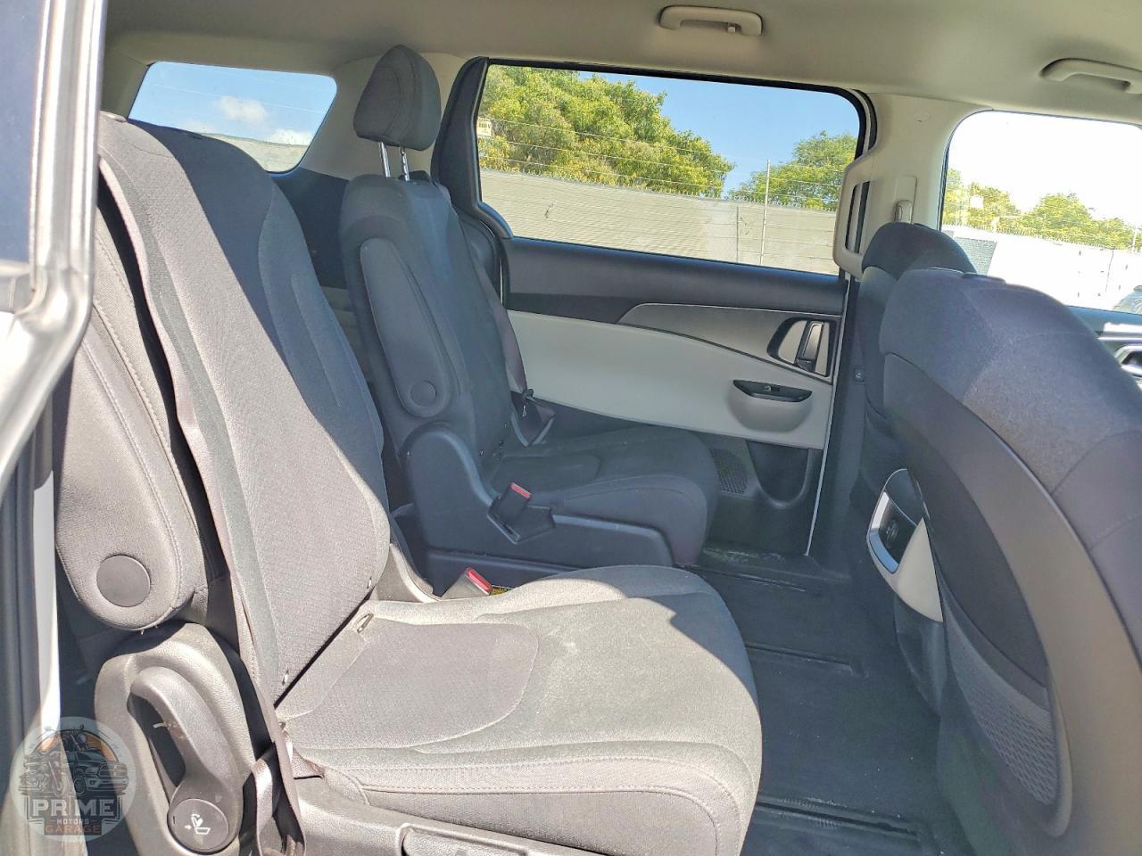 2024 KIA CARNIVAL — фото 11