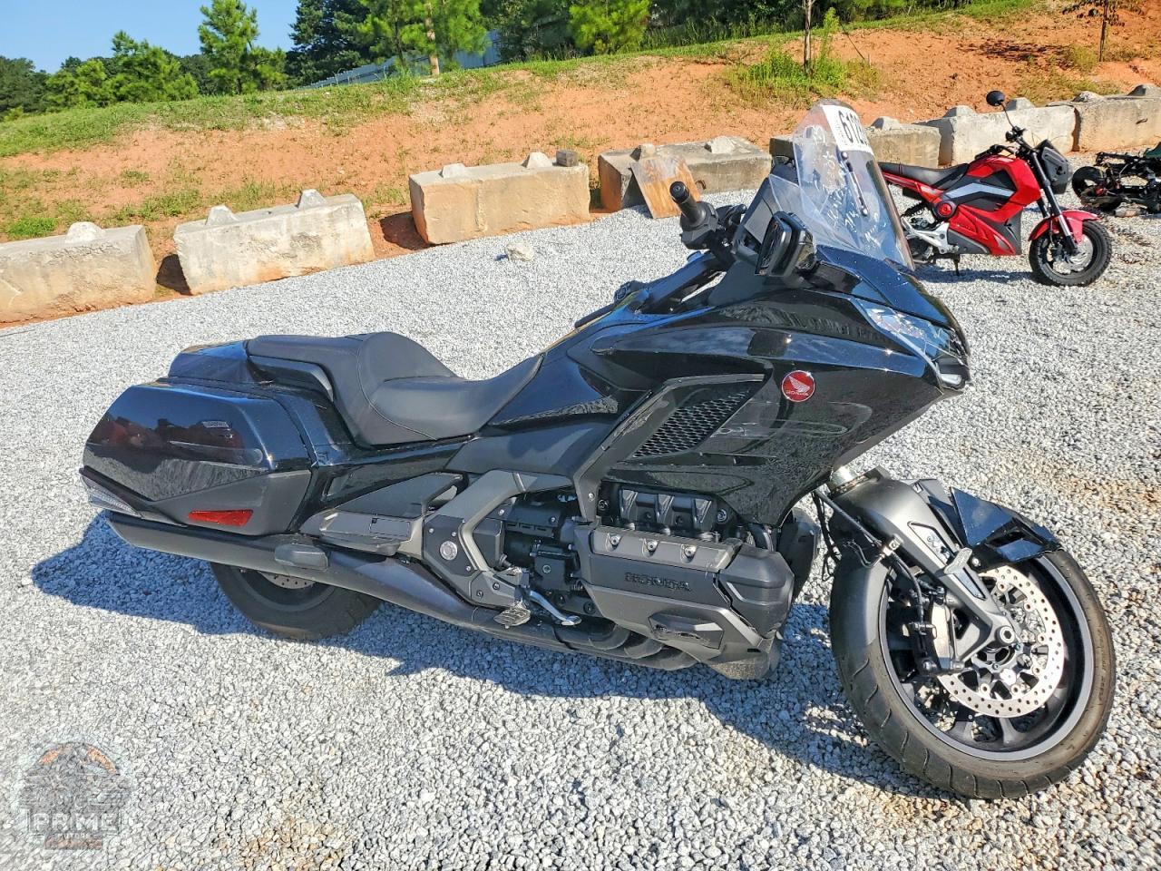 2019 HONDA GL1800 — фото 1