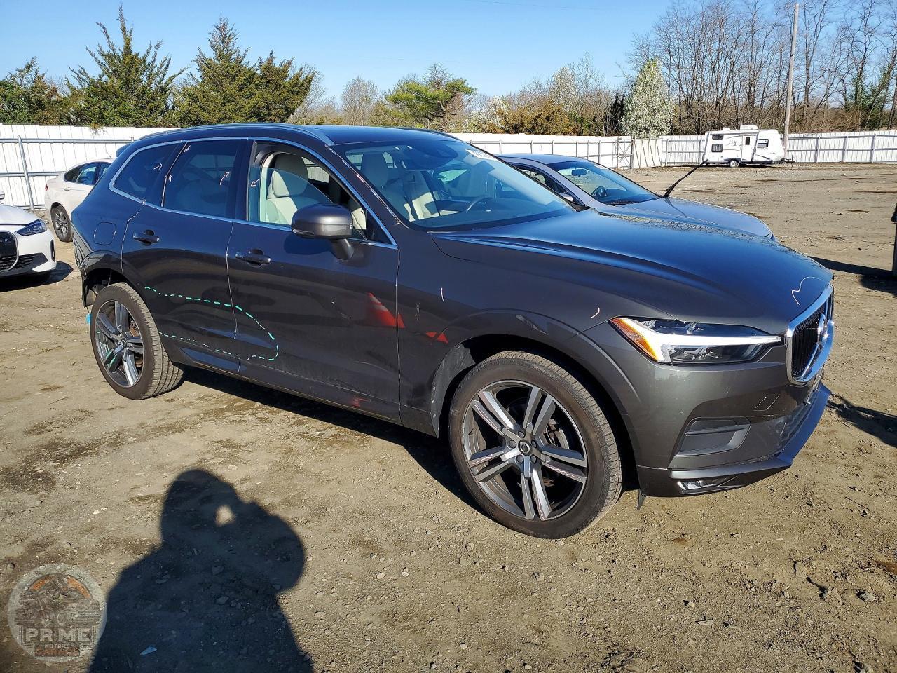 2021 VOLVO XC60 — фото 4