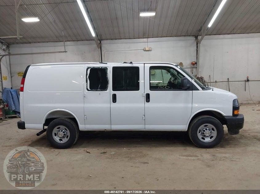 2026 CHEVROLET EXPRESS CARGO 2500 REGULAR WHEELBASE, WT, RWD — фото 13