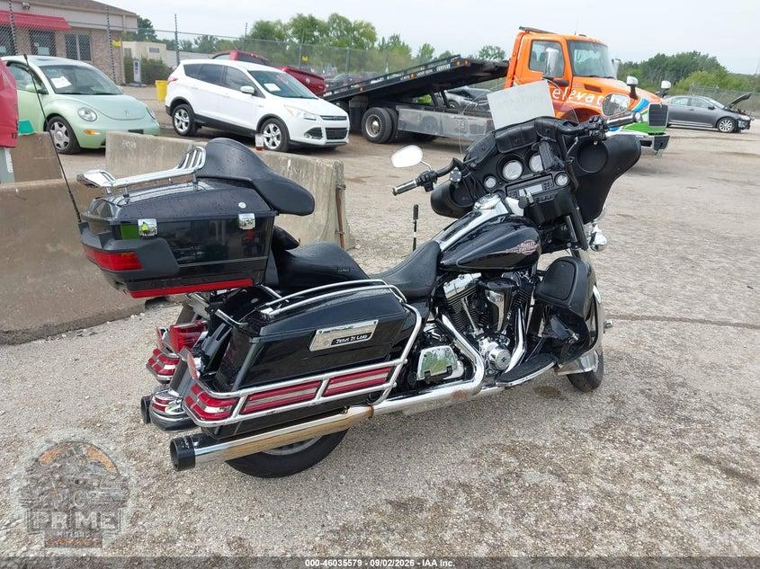 2012 HARLEY-DAVIDSON FLHTC (ELECTRA GLIDE CLASSIC) ELECTRA GLIDE CLASSIC — фото 4