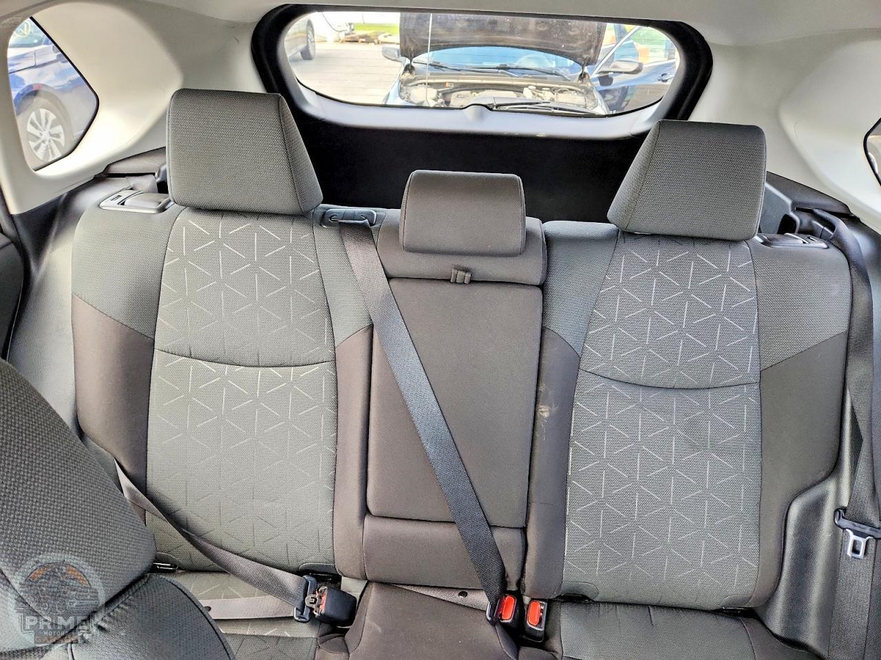 2025 TOYOTA RAV4 — фото 10