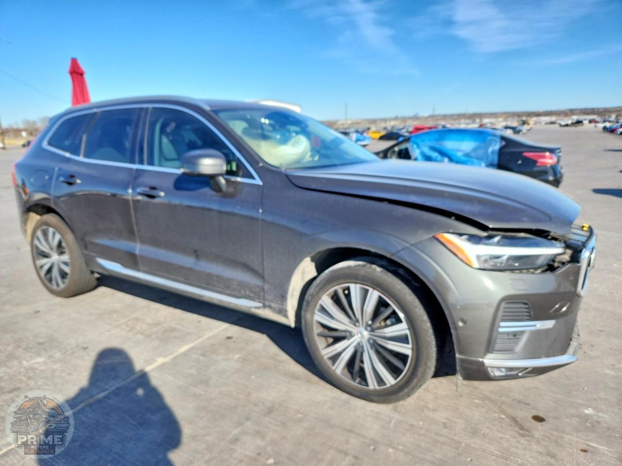 2022 VOLVO XC60 — фото 4