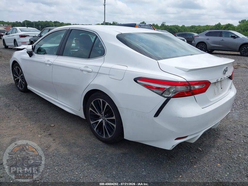 2018 TOYOTA CAMRY SE — фото 3