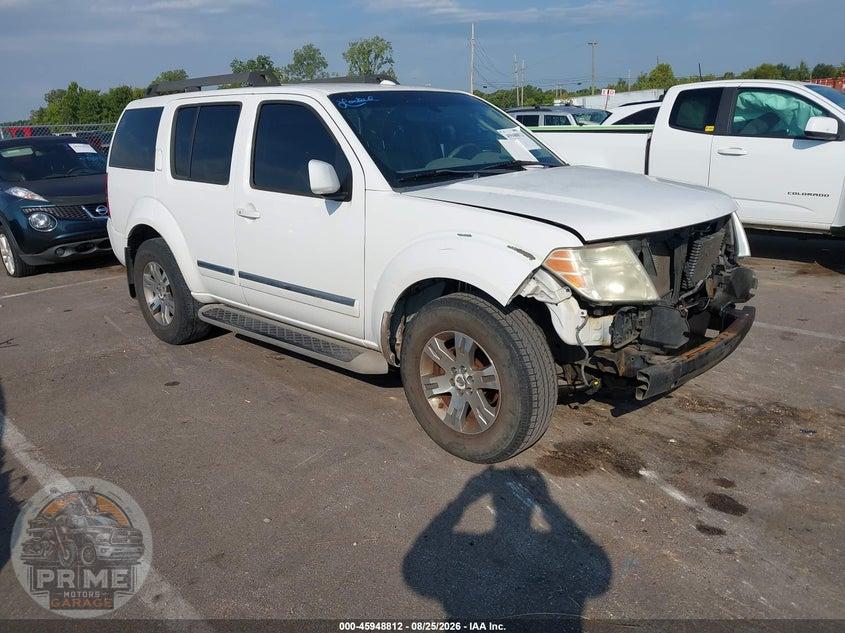 2011 NISSAN PATHFINDER SILVER — фото 1