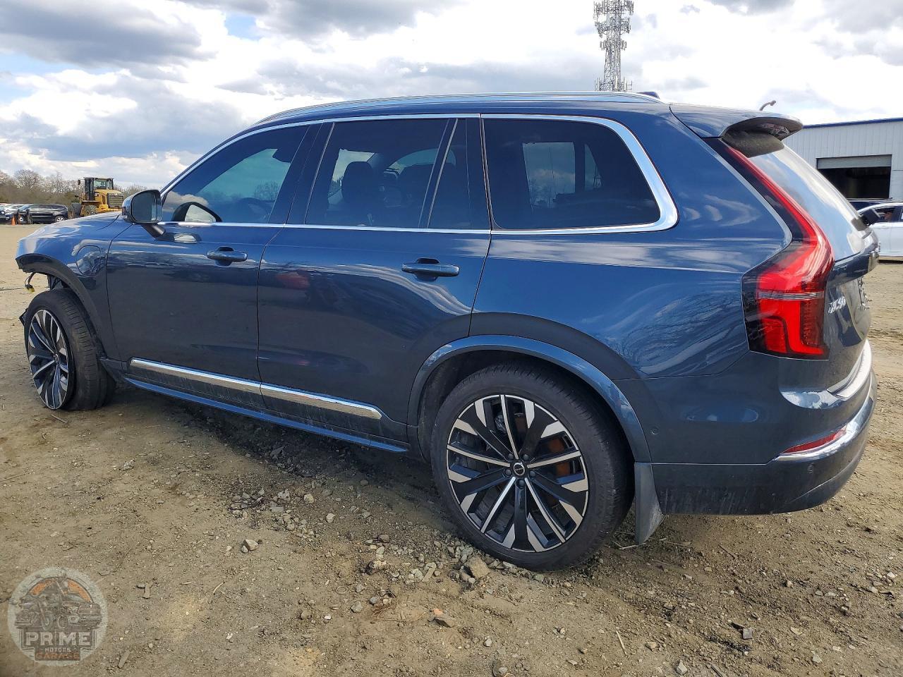 2025 VOLVO XC90 — фото 2