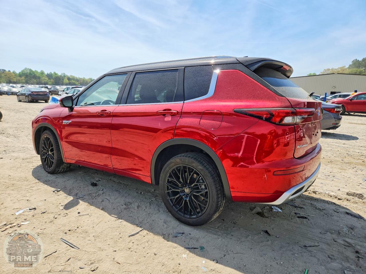 2025 MITSUBISHI OUTLANDER — фото 2